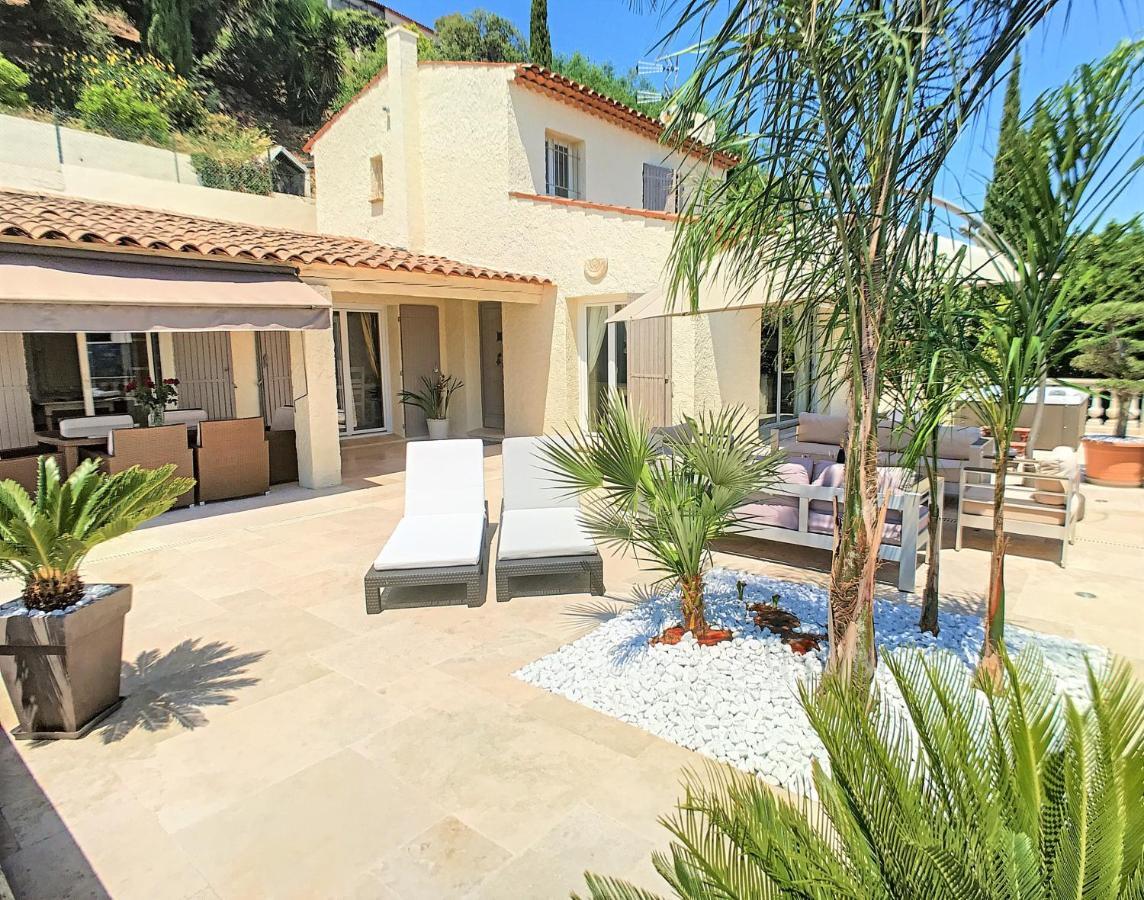 3 Bedrooms Villa Near Cannes - Pool & Jacuzzi - Sea View Mandelieu Exterior foto